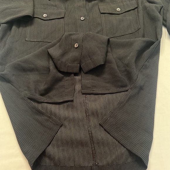 #27- Chicos Design Black Stripes Long Sleeve Button Down Top Blouse Size 1 - Picture 10 of 11